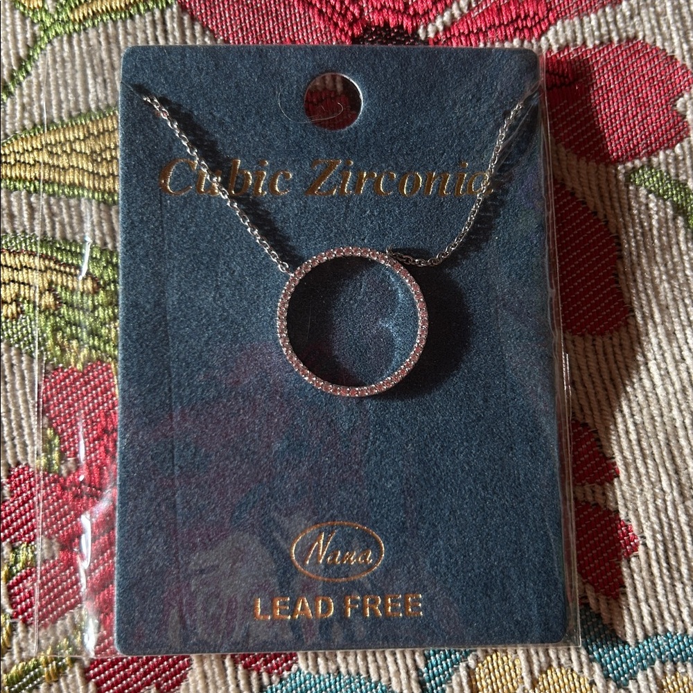 NaNa Silver Circle Pendant Necklace